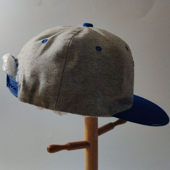 American Express VIP The City Golden Gates Embroidery The City Snapback Hat - Picture 5 of 9